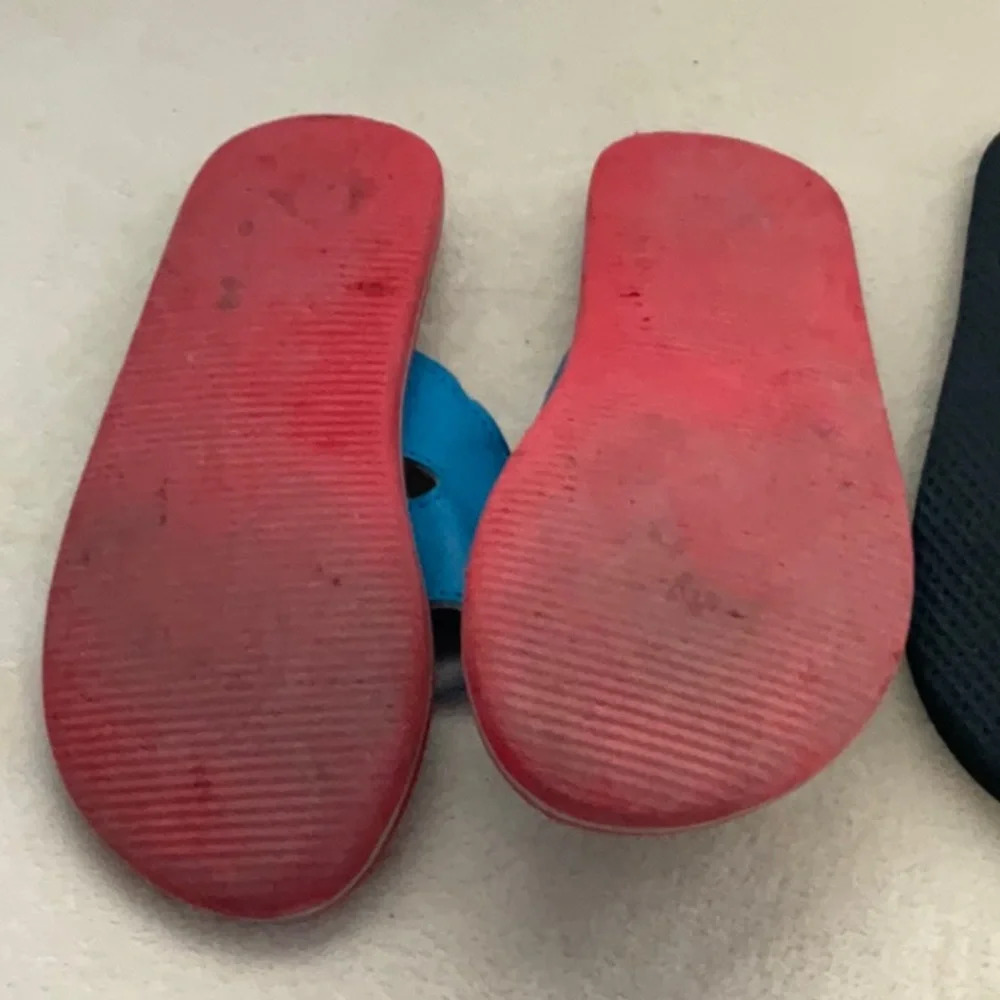 Flip Flops - Picture 5 of 7